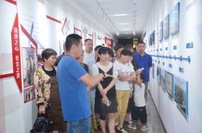 爱在918博天堂——公司组织“敬职爱家”之优秀职工家属进企业参观体验活动